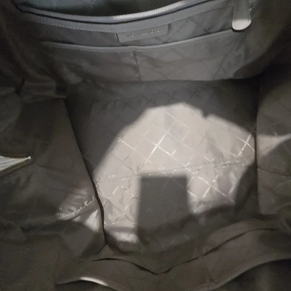 Michael Kors Beige and Pink Travel Bag - Picture 7 of 8